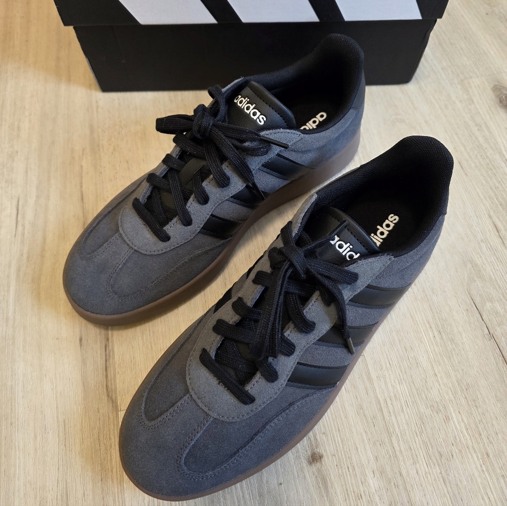 Adidas Barreda Gray Black Suede Gum Sneaker JQ7237 Men's Size 12